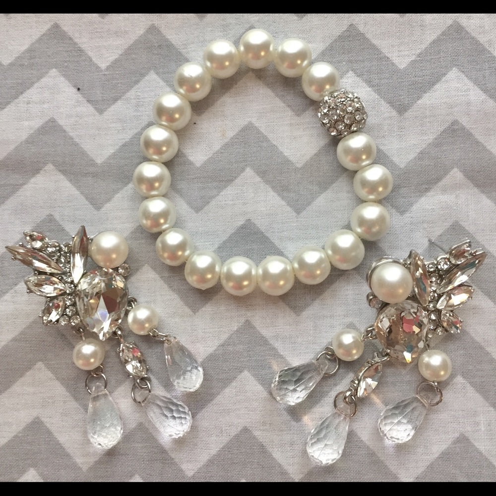 Fine Quality crystal pearl bracelet earrings!